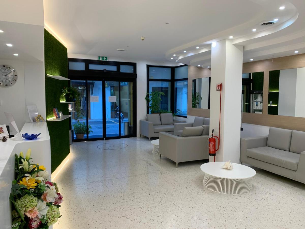 Hotel San Carlo Lignano Sabbiadoro Zewnętrze zdjęcie
