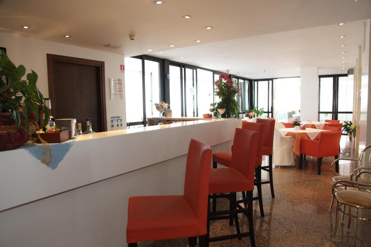 Hotel San Carlo Lignano Sabbiadoro Zewnętrze zdjęcie