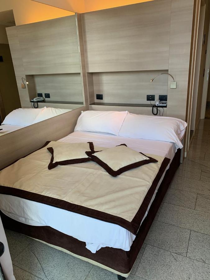Hotel San Carlo Lignano Sabbiadoro Zewnętrze zdjęcie